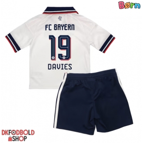 Bayern Munich Alphonso Davies #19 Udebanesæt Børn 2026-27 Kort ærmer (+ korte bukser)